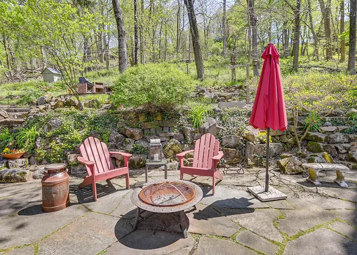 Lambertville Retreat - Walk To Shopping And Dining!